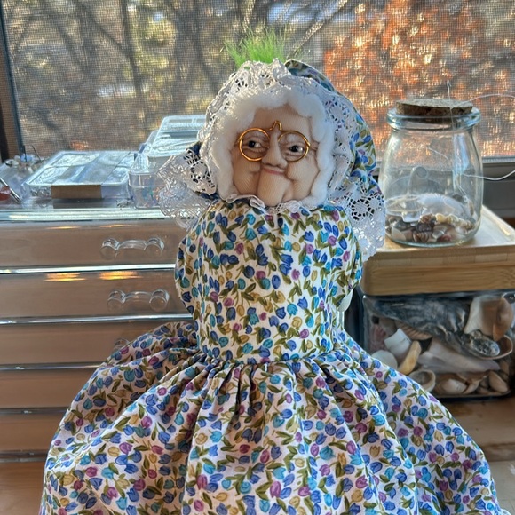 Vintagege 3 in one doll. Little red riding hood - Picture 3 of 6